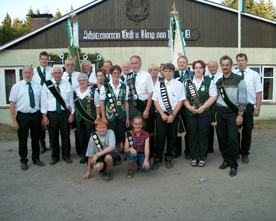 Königsfamile des Schützenverein Grift im Jahr 2004/2005